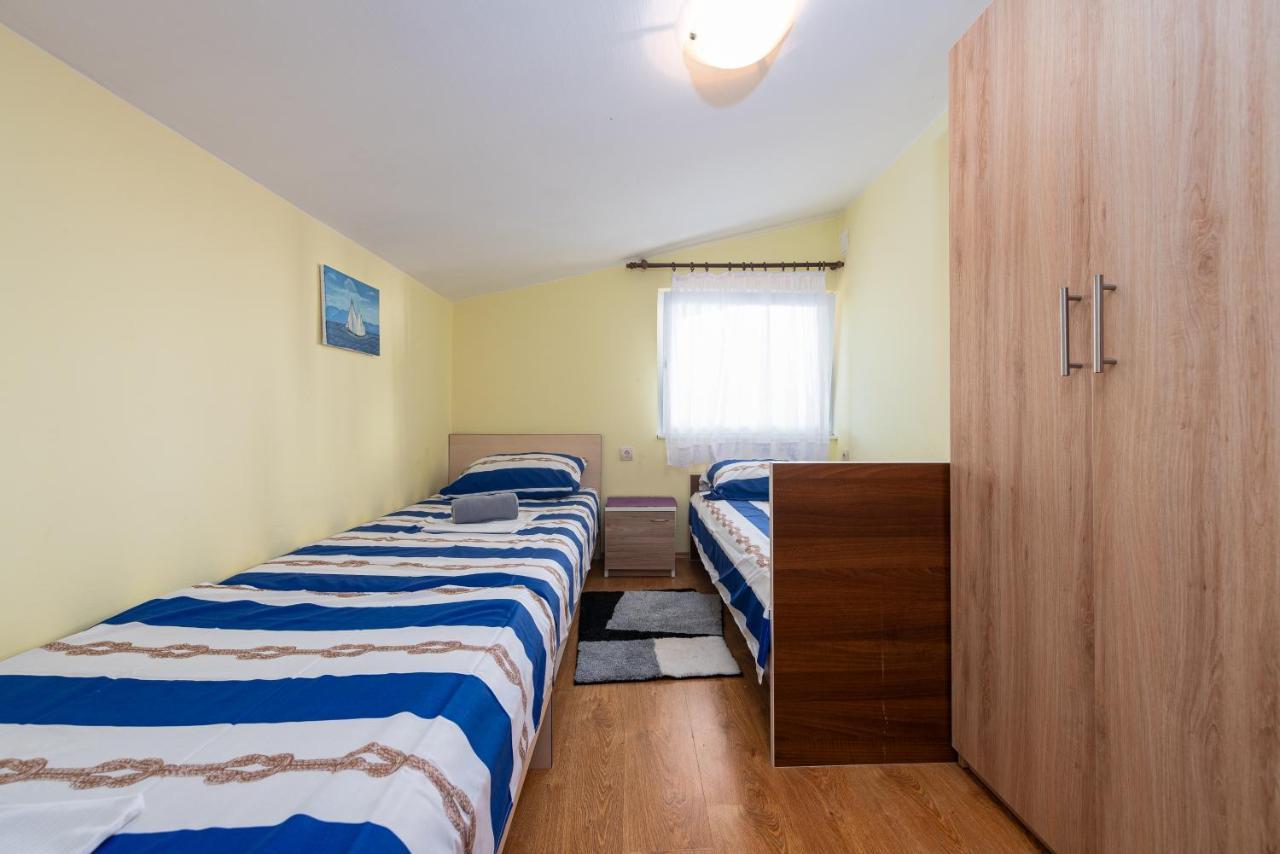 Apartmani Zlata Вир Экстерьер фото